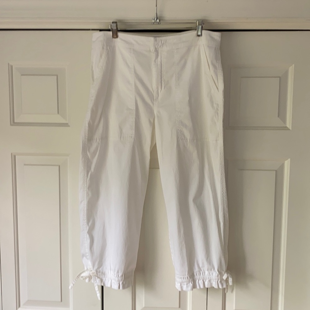 Capri pants